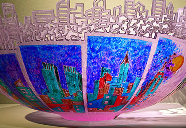 <i>Gateless Dream</i> (Lilac), 2010; cast glass, paint, gold; 6 x 14 inches 