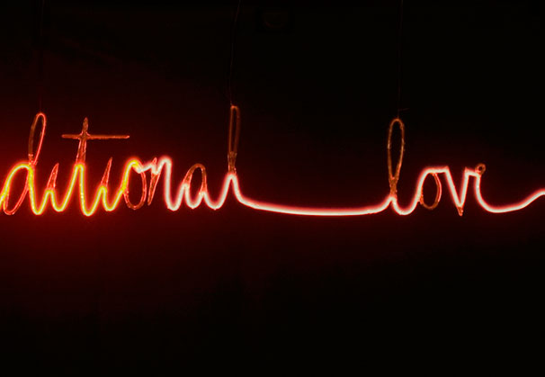 <i>EKG of Unconditional Love</i>, 2013; 7 feet x 10 x 2 inches; neon and hollow-sculpted glass. Photo by Hannah Kirkpatrick