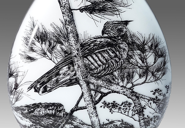 <i>Ninderry Hawk</i>, 2019; 38 x 30 cm; handblown and sandcarved