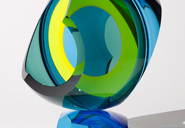<i>Falco</i>, 2016; 14.5 x 13.5 x 11.5 inches; blown, cut and polished glass (photo by Jeff Curtis)