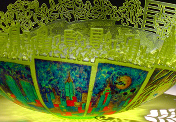 <i>Gateless Dream</i> (Green), 2010; cast glass, paint, gold; 6 x 14 inches 