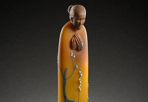 <i>Reimei</i>, 2016; 25 x 7 x 7 inches; blown and hot sculpted glass. Photo by Dan Fox.