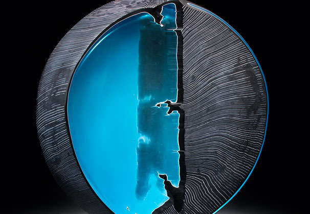 <i>Coastal Shelf</i>, 2014; 20 x 19 x 4 inches; blown and wheel-cut glass