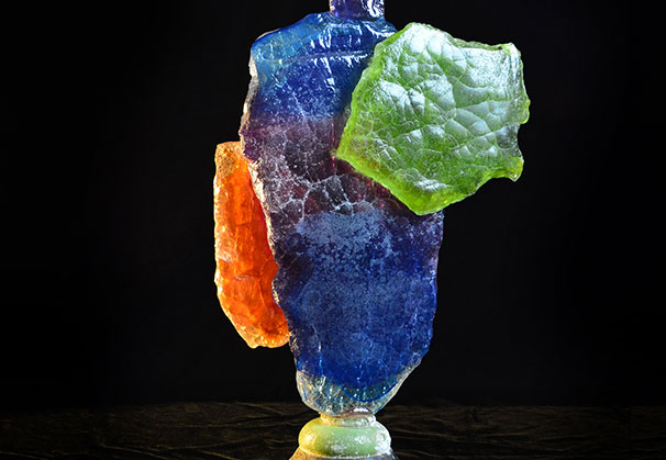 <i>Shard Bottle</i>, 1998; 28.5 x 12 x 5 inches; hot sculpted glass off the pipe