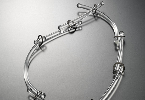 <i>Flow 03 necklace</i>, 2016; 22mm high x 250mm diameter; flameworked borosilicate glass, titanium

